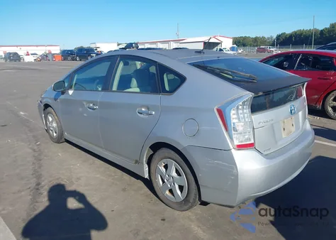 2011 Toyota Prius Two z USA, uszkodzony, nr VIN JTDKN3DUXB1386738